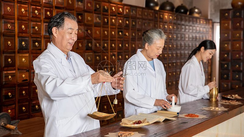 小儿推拿穴位图解：家长必备的高清宝典