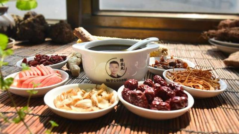 足疗师工资构成揭秘：不只是手法，还有这些因素